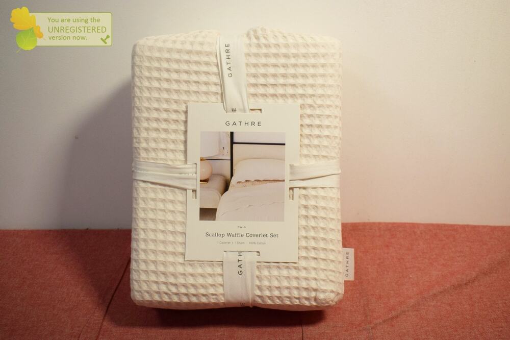 Gathre Ivory Scallop Waffle Quilt Set Twin